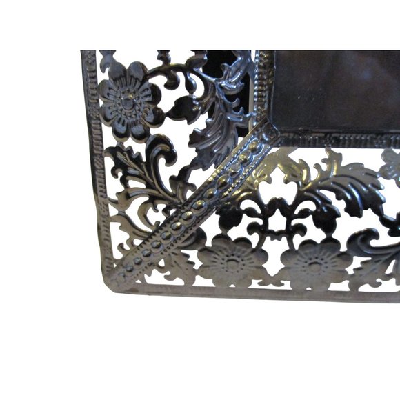 *BAZAAR Moroccan Inspired Concepts Picture Frame Silver Delicate Metalwork - Picture 2 of 6